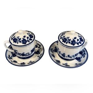 Set of 2 Williams-Sonoma blue and white teacups with lids and saucers